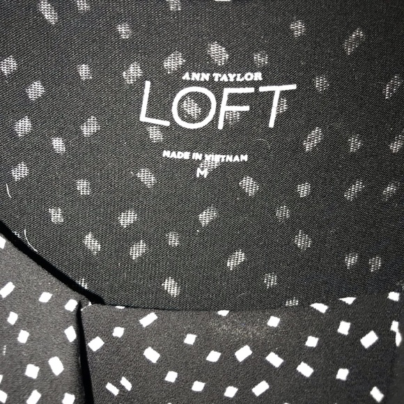 Loft ruffle front printer shell - Picture 4 of 5